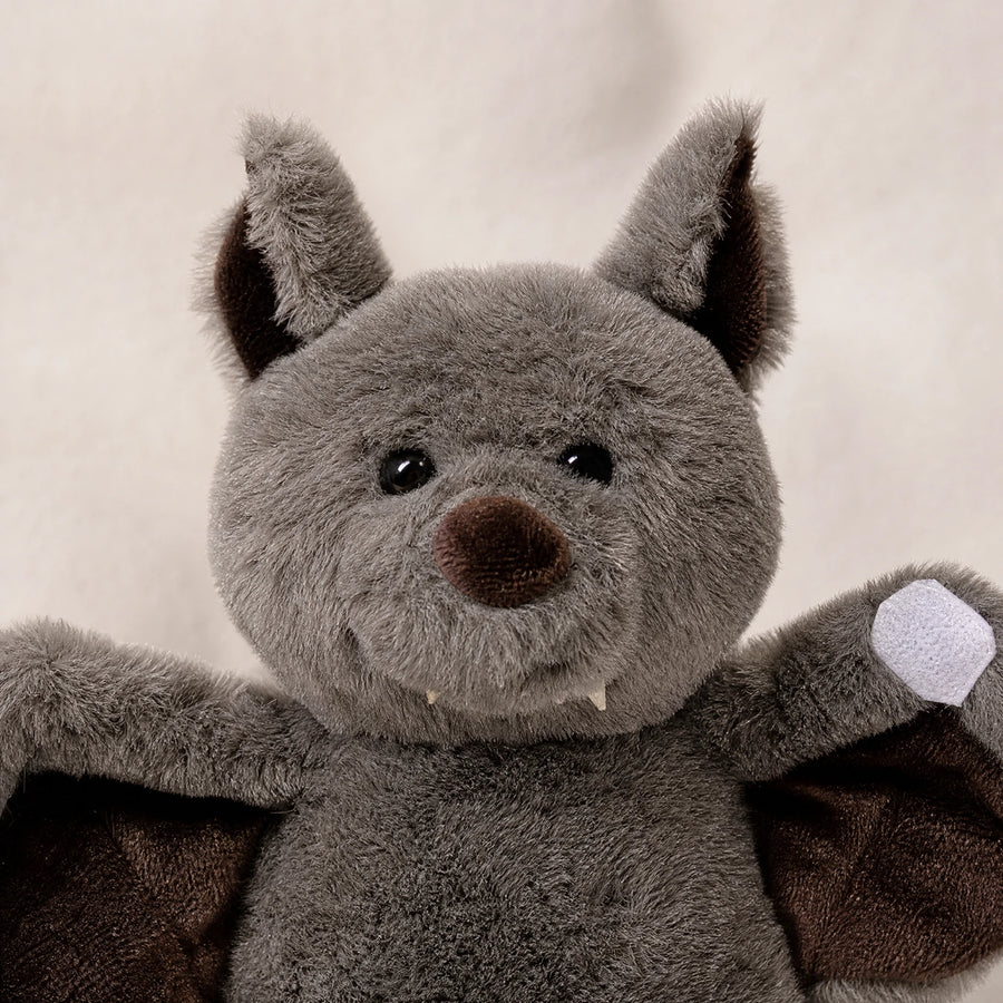 Bat Plush with Opening Wings and Velcro - Détail matière