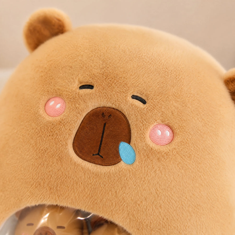 Capybara Plush Candy Bag with Removable Mini Plushies - Détail matière