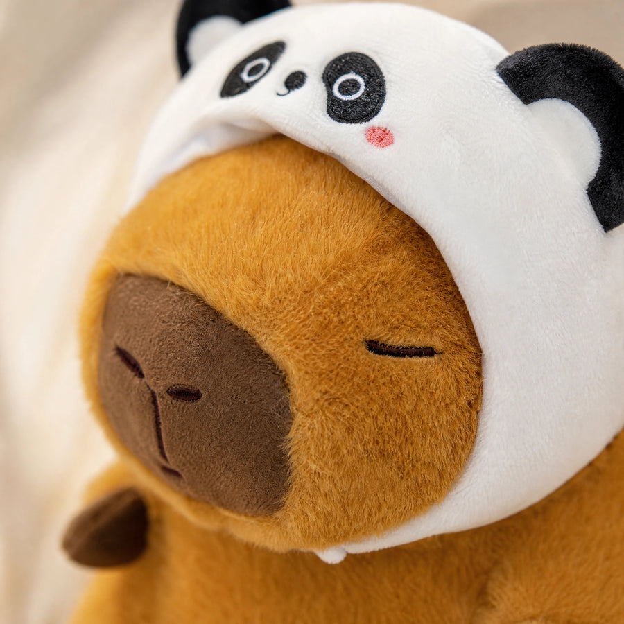 Capybara Plush with Animal Hat, Soft Stuffed Toy - Détail matière