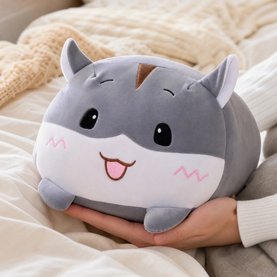 Cat Pillow Plush - Smiling Gray Hamster Design - Utilisation du produit
