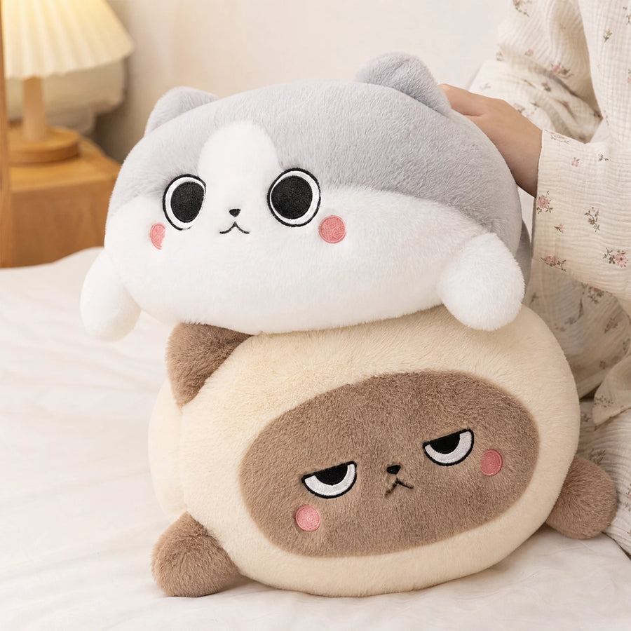 Cat Stuffed Animal with Fishtail Design and Mood Faces - Utilisation du produit