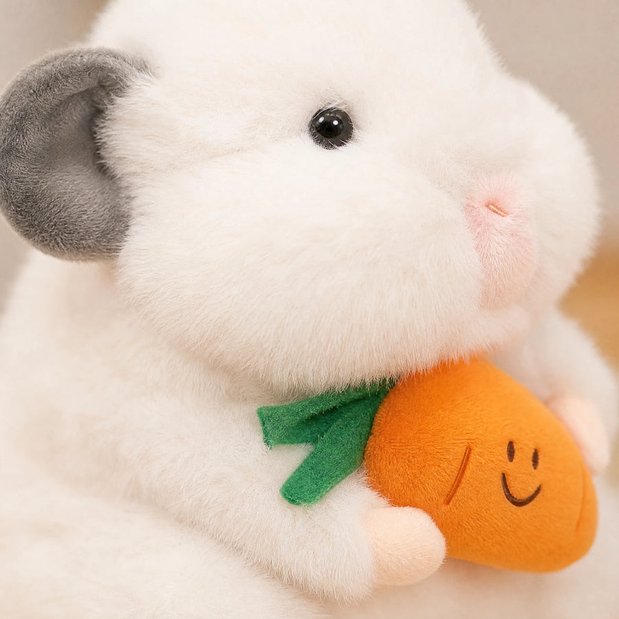 Chinchilla Plush with Carrot, Soft Chubby Round Body - Détail matière