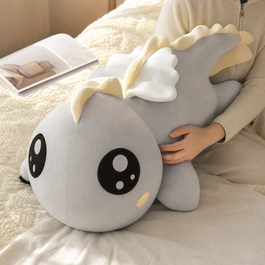 Dragon Plush Toy with Soft Gray Body and Golden Mane - Utilisation du produit