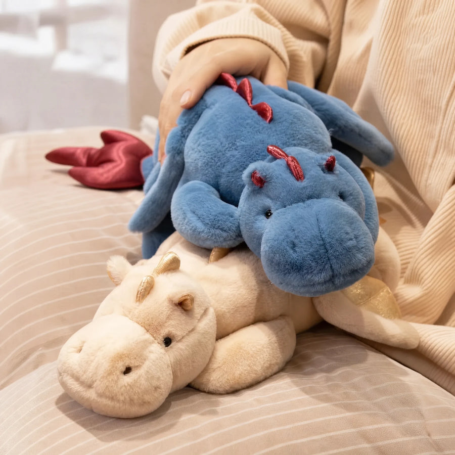 Dragon Plush with Soft Wings and Long Body Design - Utilisation du produit