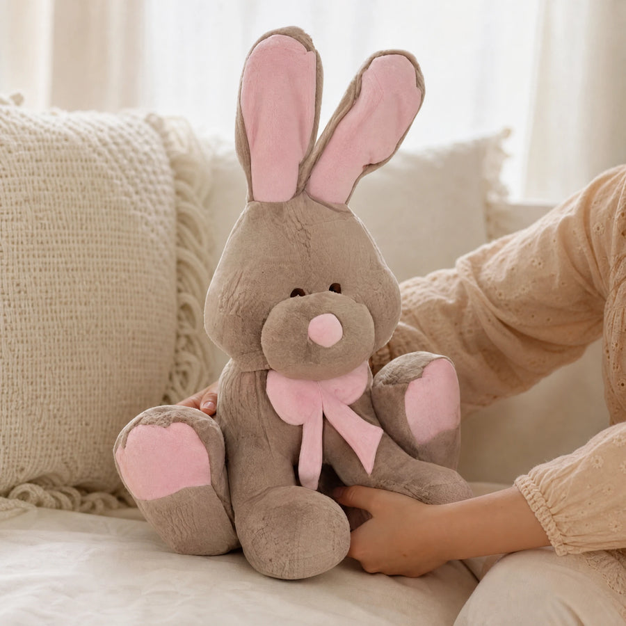 Giant Bunny Plush with Pink Details and Bow - Utilisation du produit