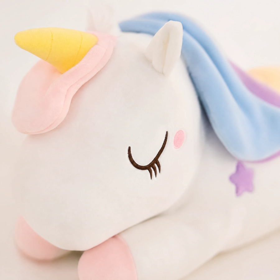 Giant Unicorn Plush with Rainbow Mane and Lying Pose - Détail matière