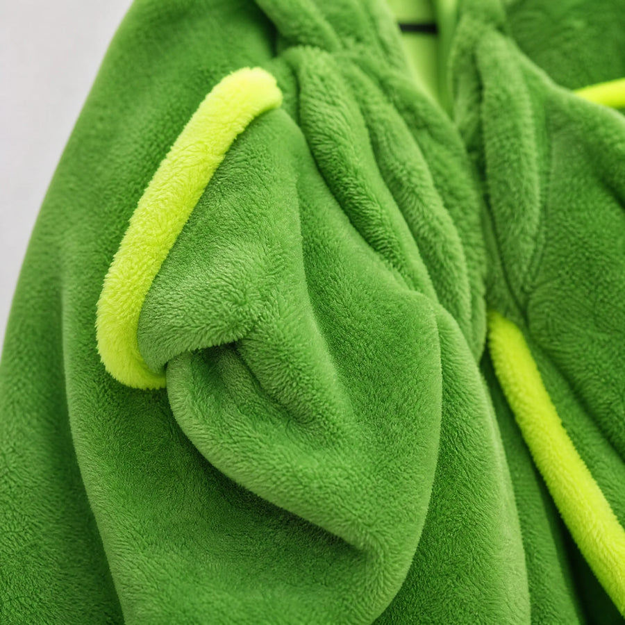 Hooded Blanket Cape with Cat Character Design - Détail matière