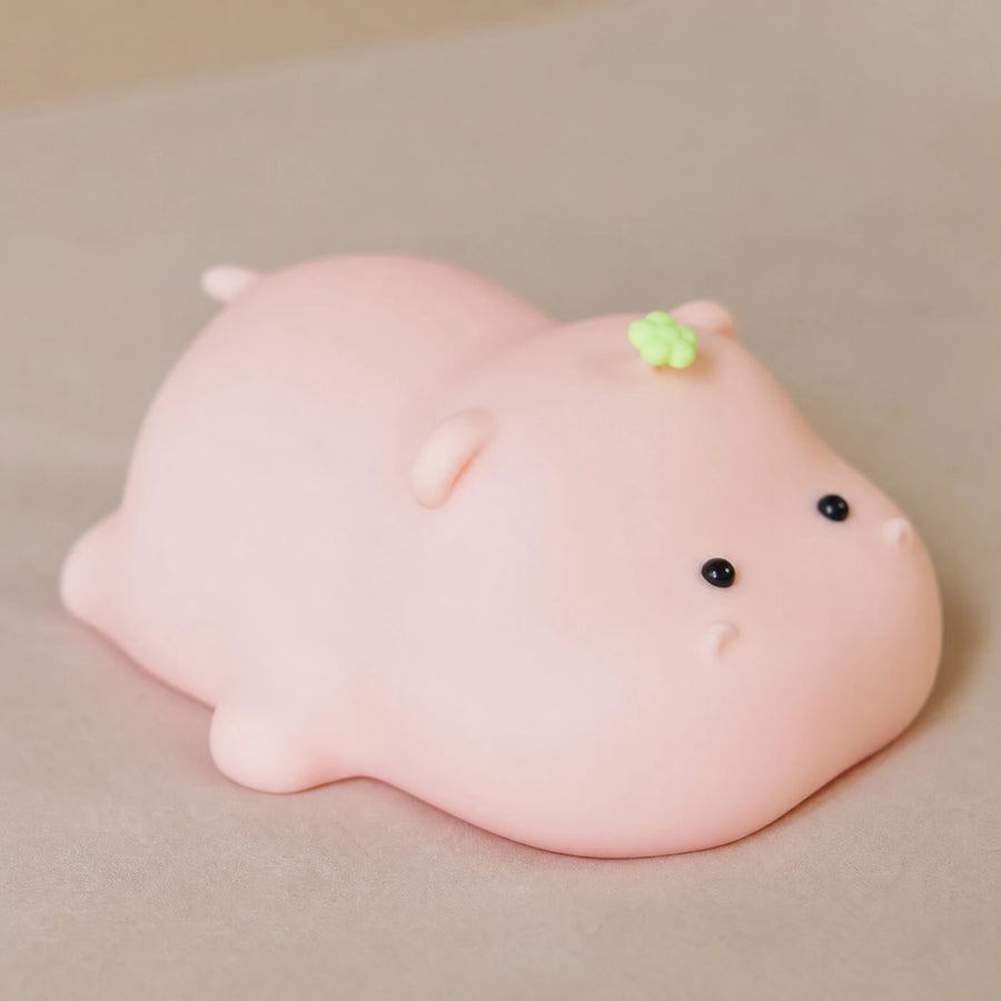 LED Night Light - Kawaii Pink Hippo with USB Charging - Détail matière