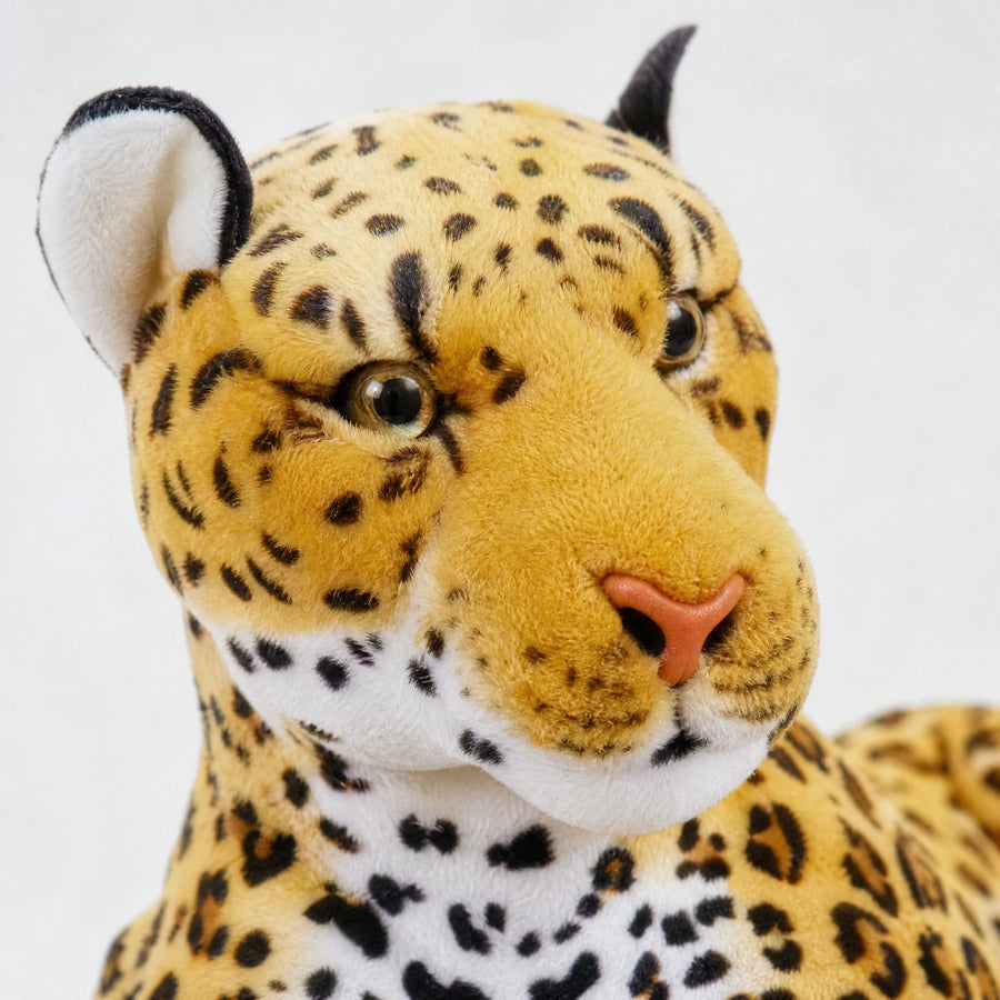 Leopard Plush in Lifelike Spotted Design - Détail matière