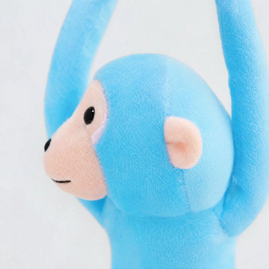 Monkey Plush with Long Arms and Tail – Blue Kawaii - Détail matière