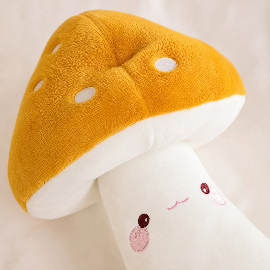 Mushroom Plush Pillow with Long Body and Kawaii Face - Détail matière