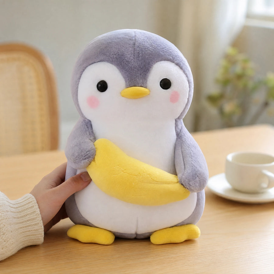 Penguin Plush Toy with Banana – Soft Huggable Friend - Utilisation du produit