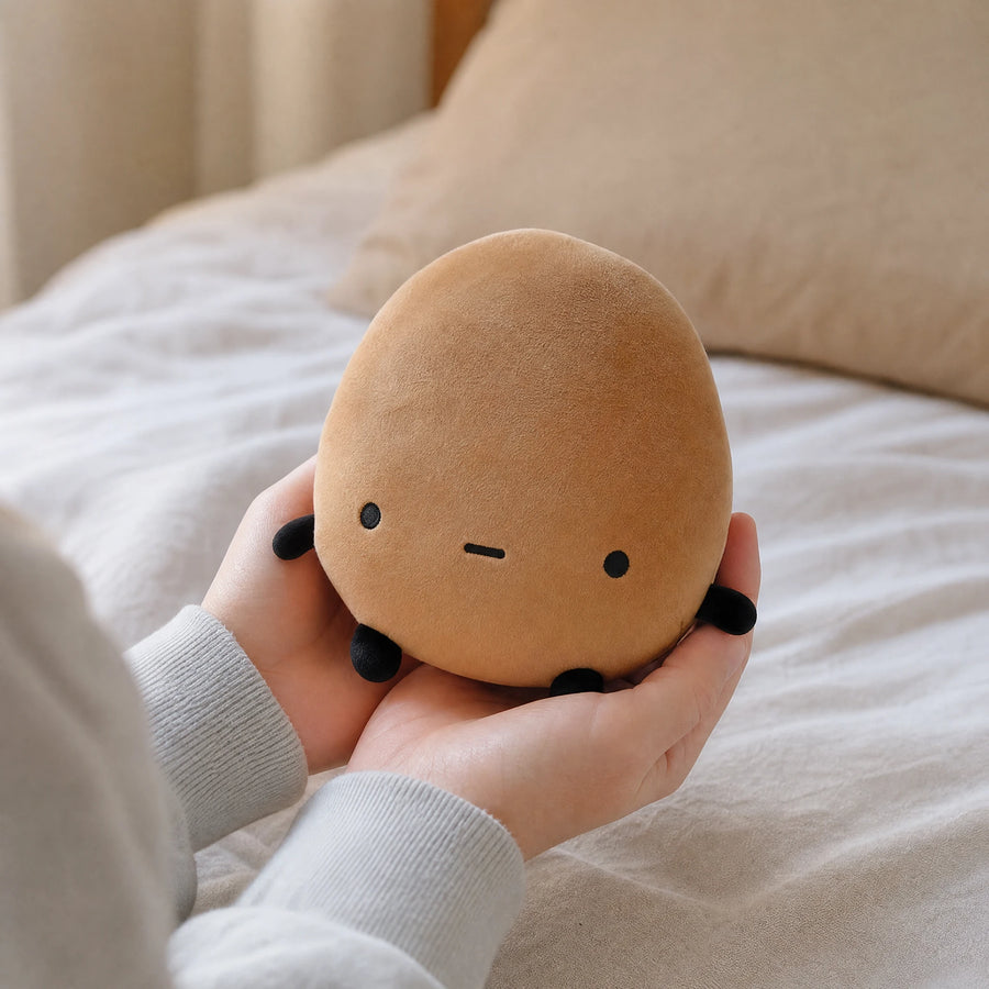 Potato Plush Pillow with Minimalist Kawaii Design - Utilisation du produit