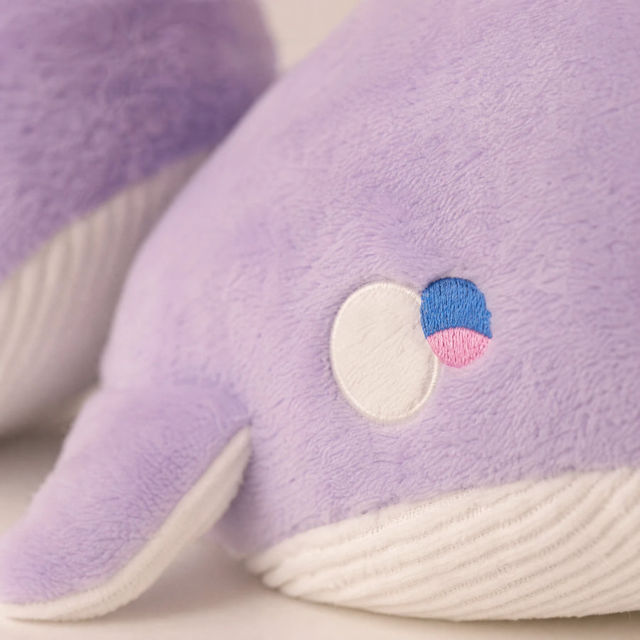Purple Whale Plush - Pastel Soft Cuddly Toy - Détail matière
