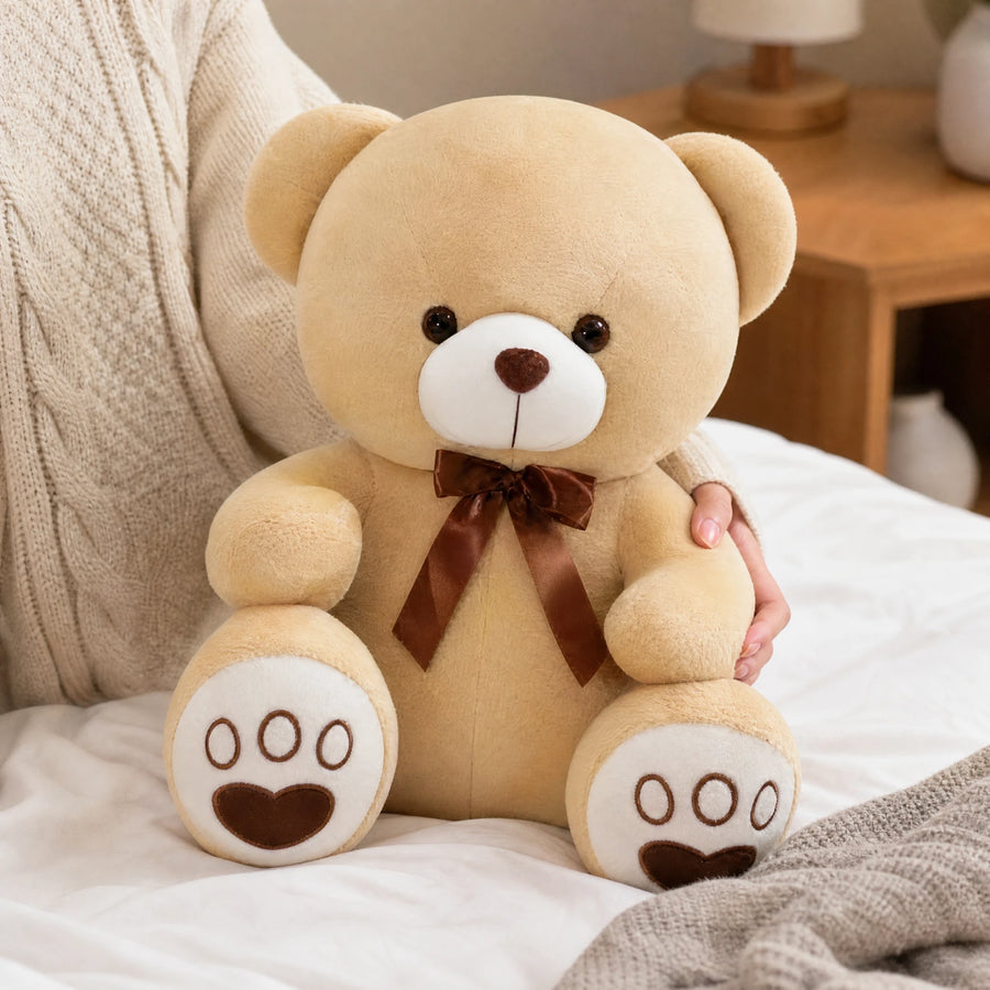Teddy Bear Plush in Soft Beige with Brown Ribbon - Utilisation du produit