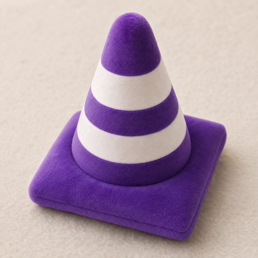 Traffic Cone Plush Pillow in Bright Striped Colors - Détail matière