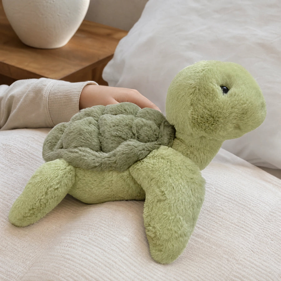 Turtle Plush – Soft Green Companion with Textured Shell - Utilisation du produit