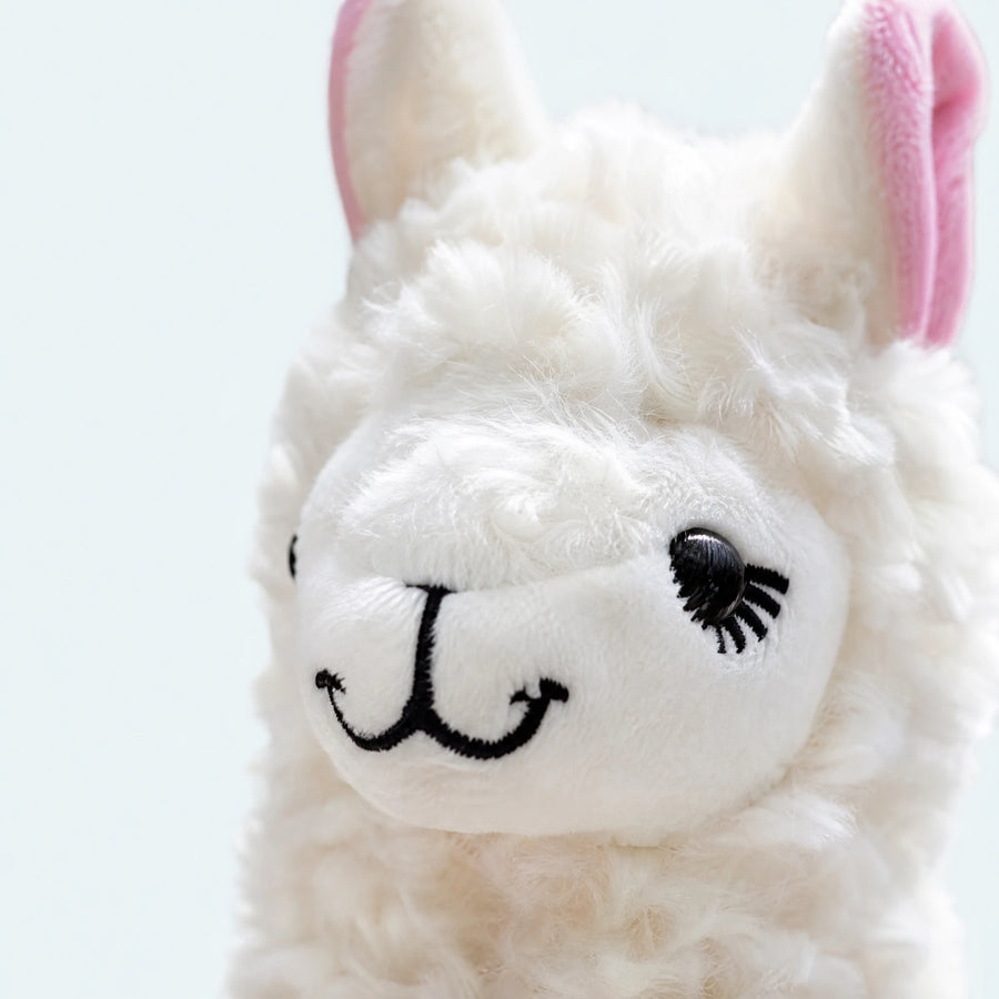 Alpaca Plush Toy in Soft Long-Pile Fabric - Détail matière