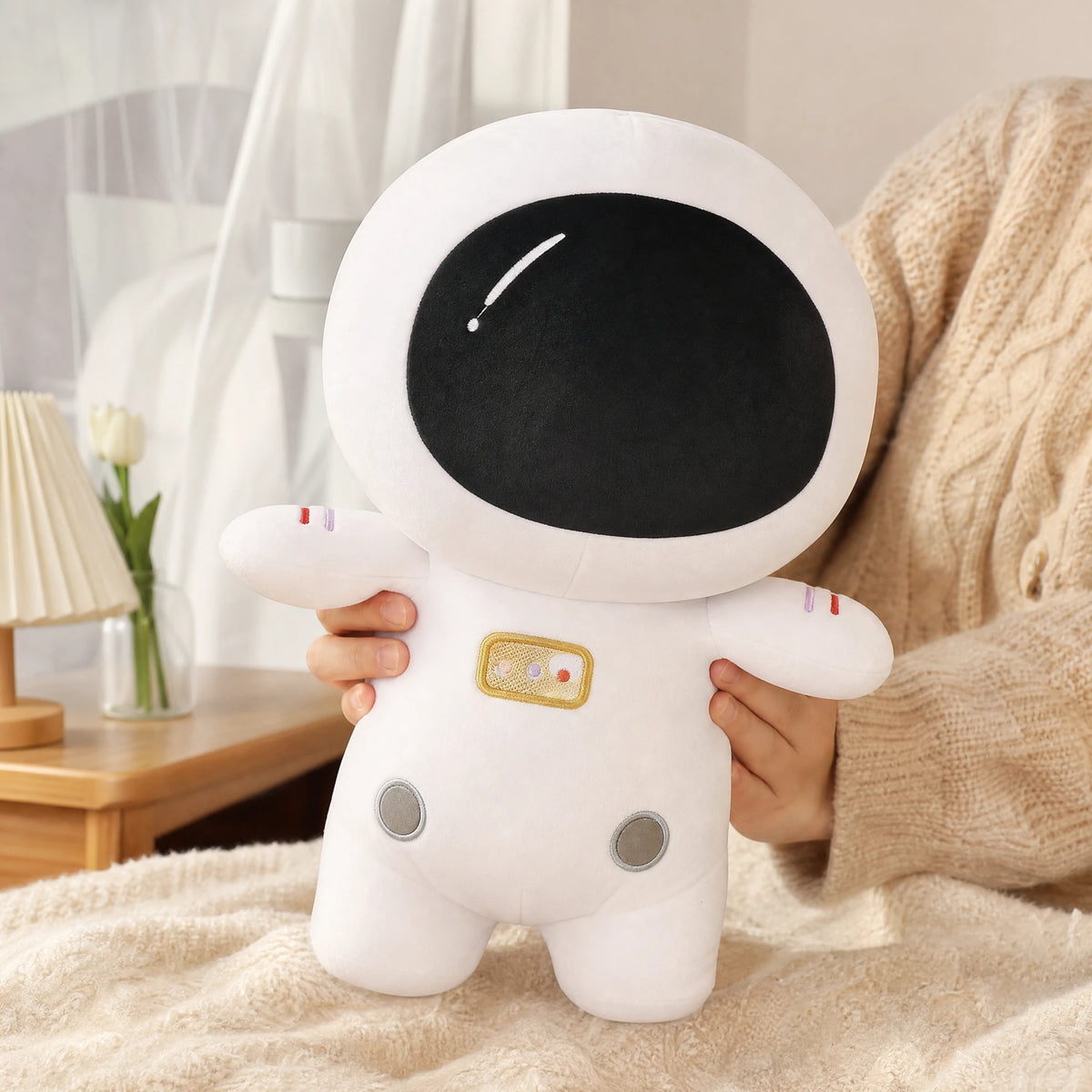 Astronaut Plush with Space Helmet Design - Utilisation du produit