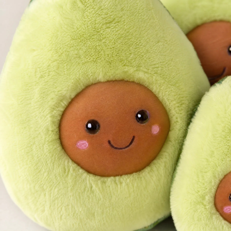 Avocado Plush Toy with Smiling Face and Fuzzy Texture - Détail matière