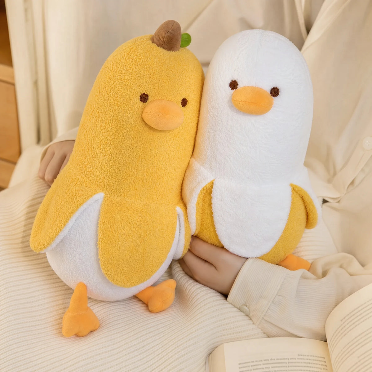 Banana Duck Plush with Soft Fluffy Texture - Utilisation du produit