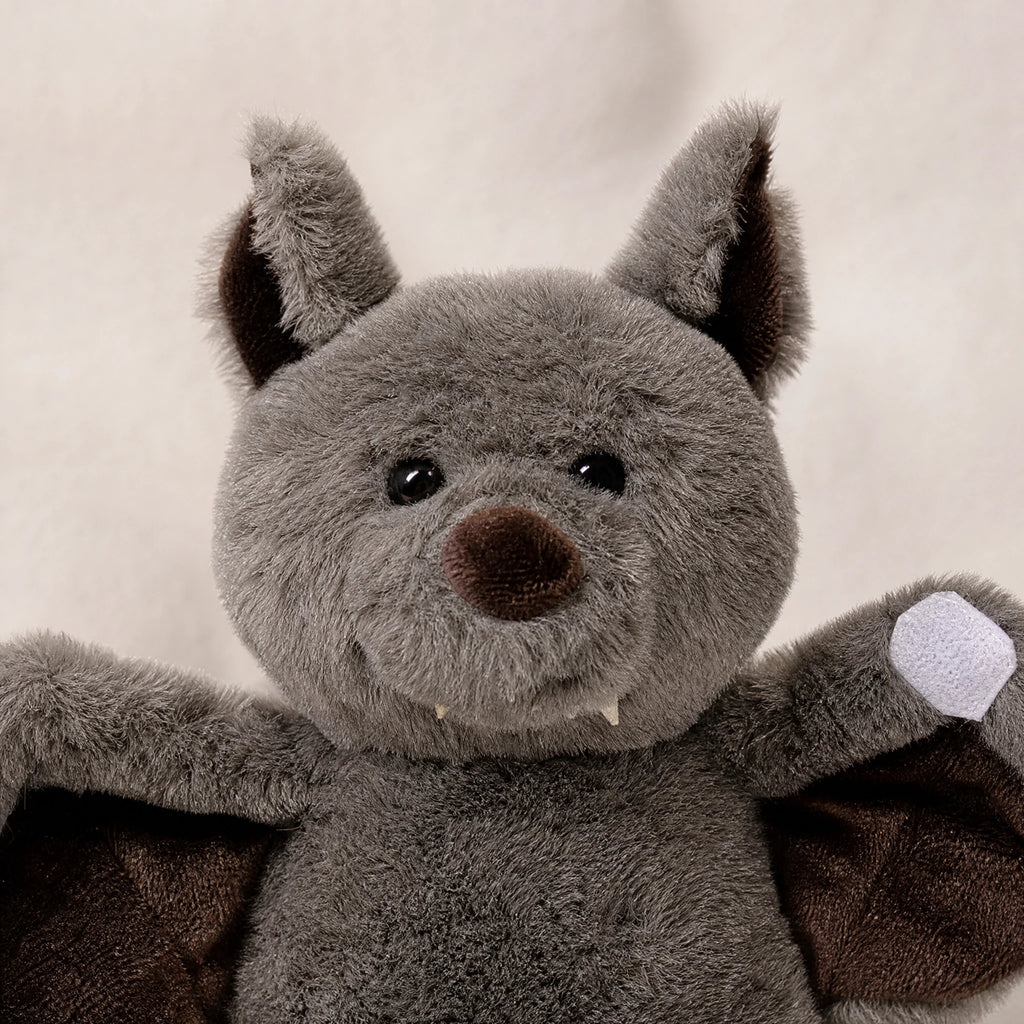 Bat Plush with Opening Wings and Velcro - Détail matière