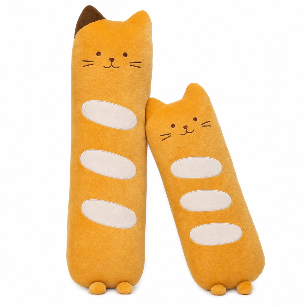 Cat Body Pillow with Playful Orange Tabby Design - Fond blanc