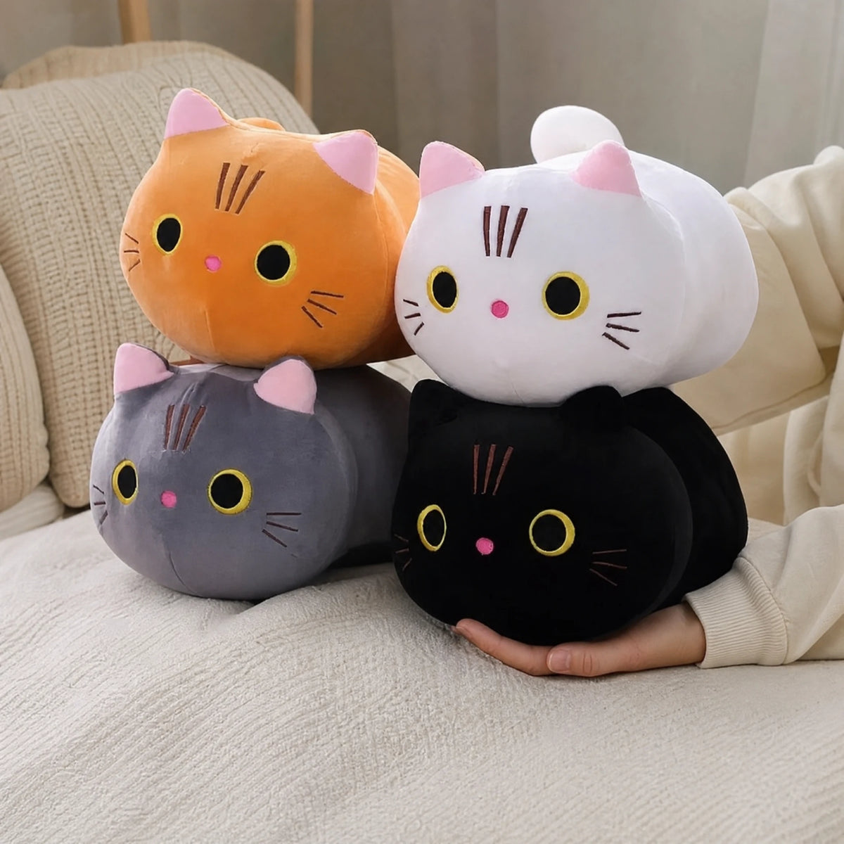 Cat Pillow Plush with Big Eyes – Soft Cuddle Companion - Utilisation du produit