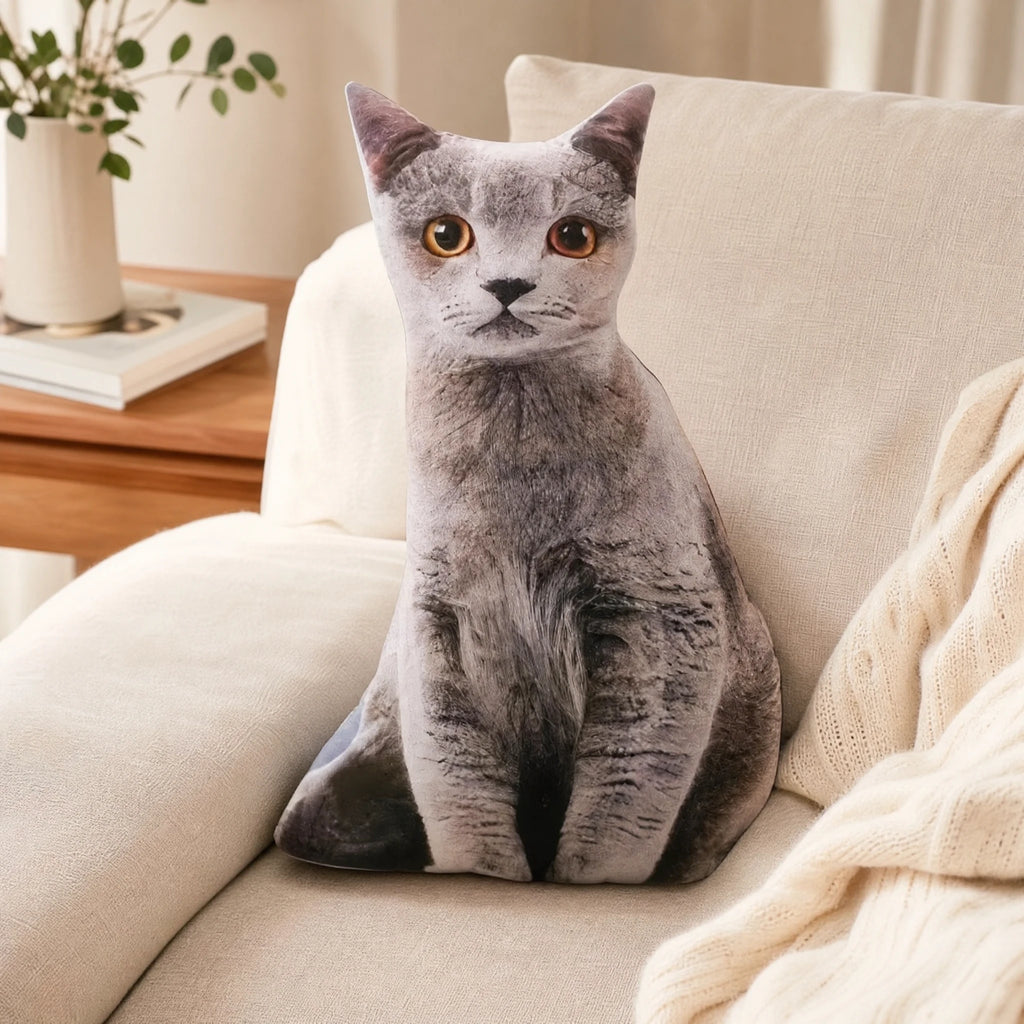 Cat Pillow Plush with Realistic Gray Tabby Design - Utilisation du produit
