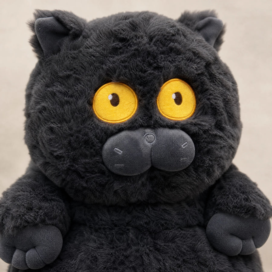 Cat Plush Toy with Large Yellow Eyes and Dark Grey Fur - Détail matière