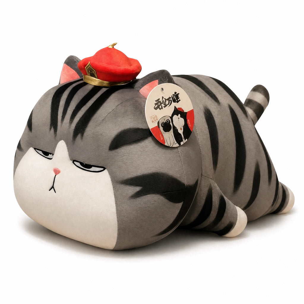 Cat Stuffed Animal with Gray Tabby Stripes and Ramen Hat - Fond blanc, autre angle