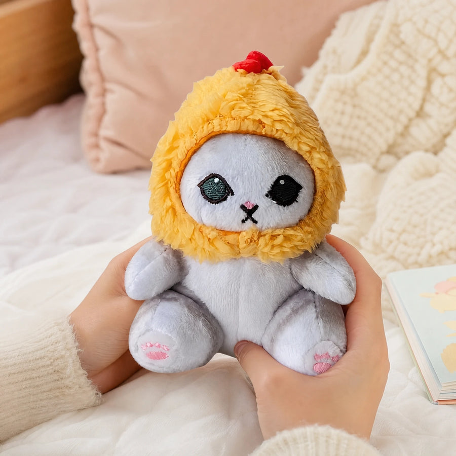 Cat Stuffed Animal with Yellow Chicken Hood and Pink Paws - Utilisation du produit