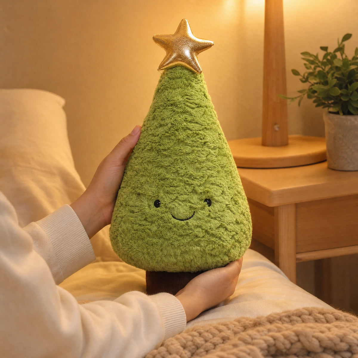 Christmas Tree Plush with Smiling Face and Gold Star - Utilisation du produit