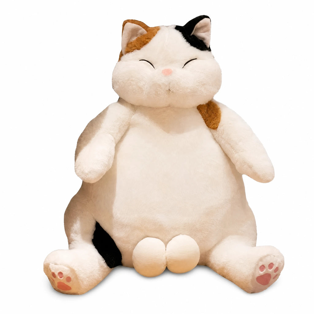 Chubby Cat Plush with Calico Patches and Soft Cotton - Fond blanc