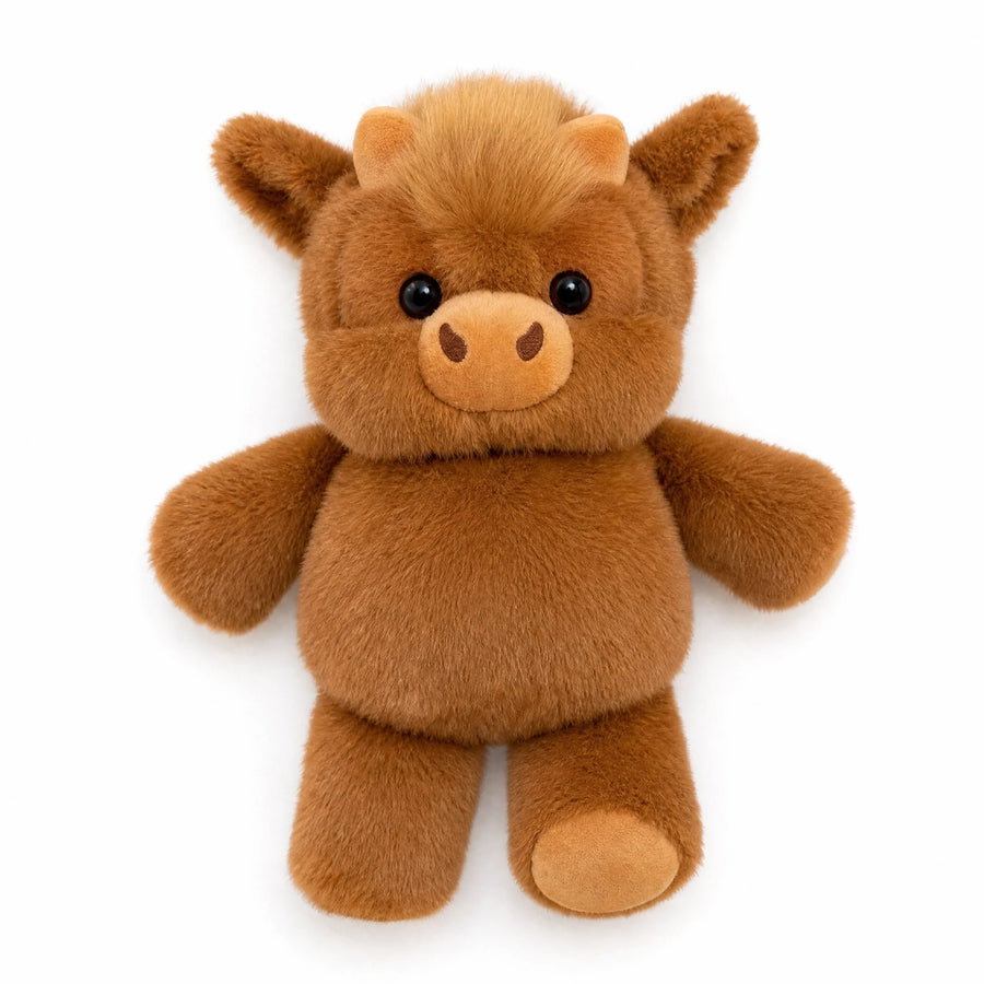 Clover the Highland Cow – Oversized Cuddle Plush - Fond blanc