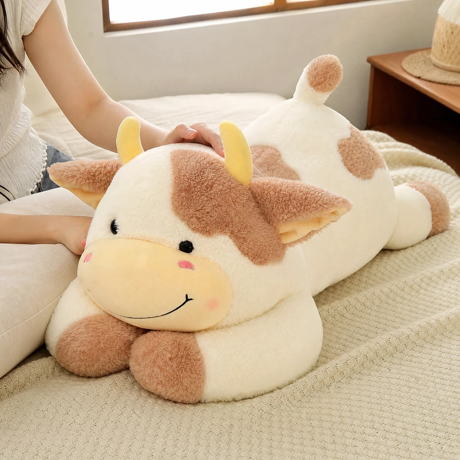 Cow Stuffed Animal with Oversized Huggable Body Design - Utilisation du produit