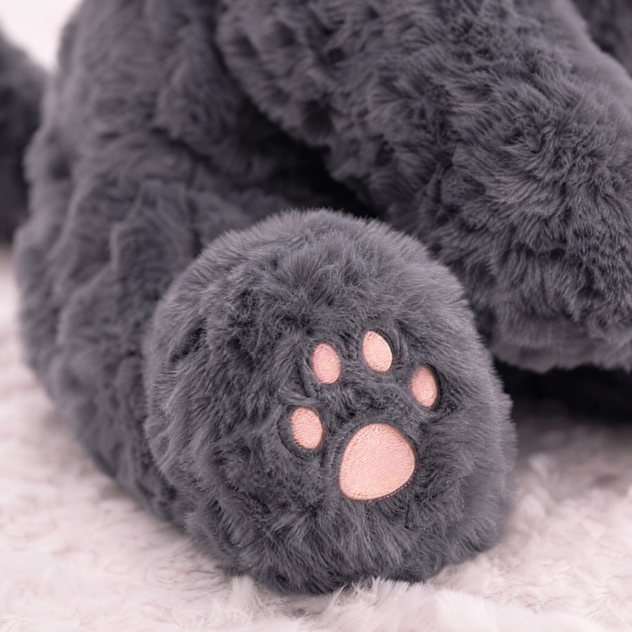 Cute Black Cat Plush with Big Innocent Eyes and Fluffy Fur - Détail matière