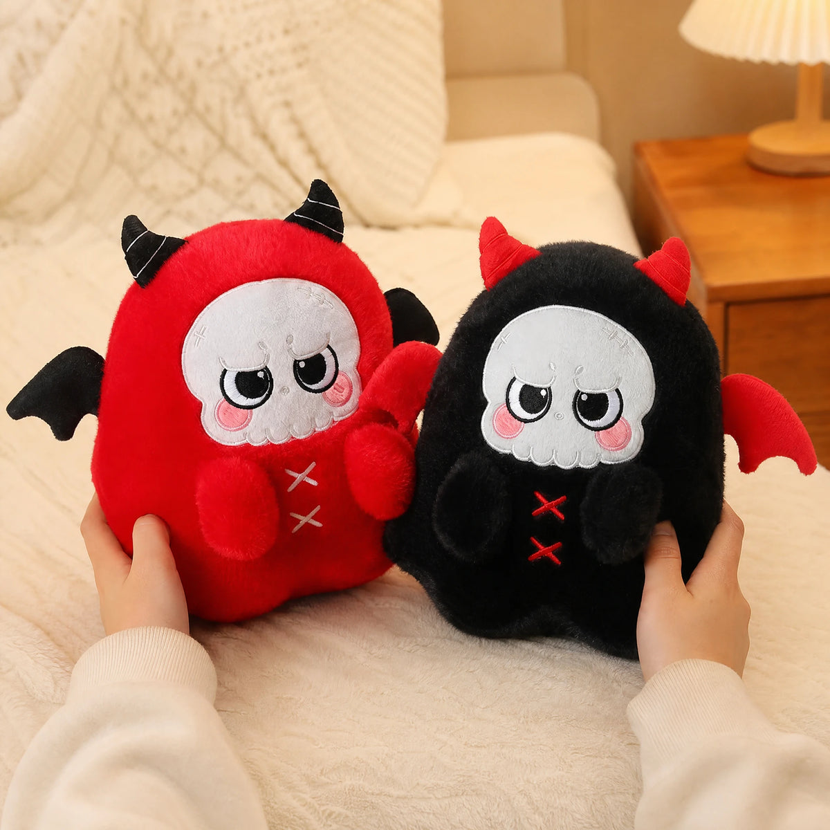 Devil Plush with Skull Face and Wings - Utilisation du produit