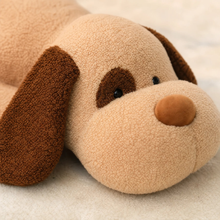 Dog Stuffed Animal - Giant Spotty Plush with Floppy Ears - Détail matière