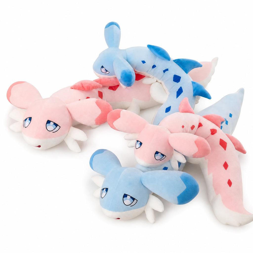 Dragon Plush with Long Body and Soft Wings - Fond blanc