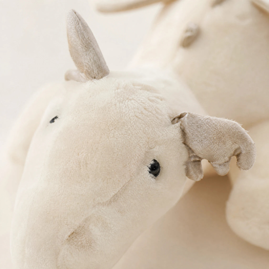 Dragon Plush with Wings in Cream White Cotton - Détail matière