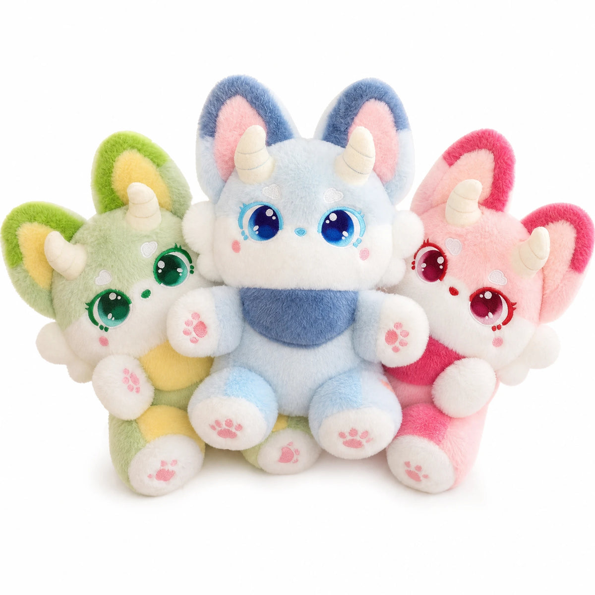 Fox Plush with Horns and Pastel Fur in Three Colors - Fond blanc