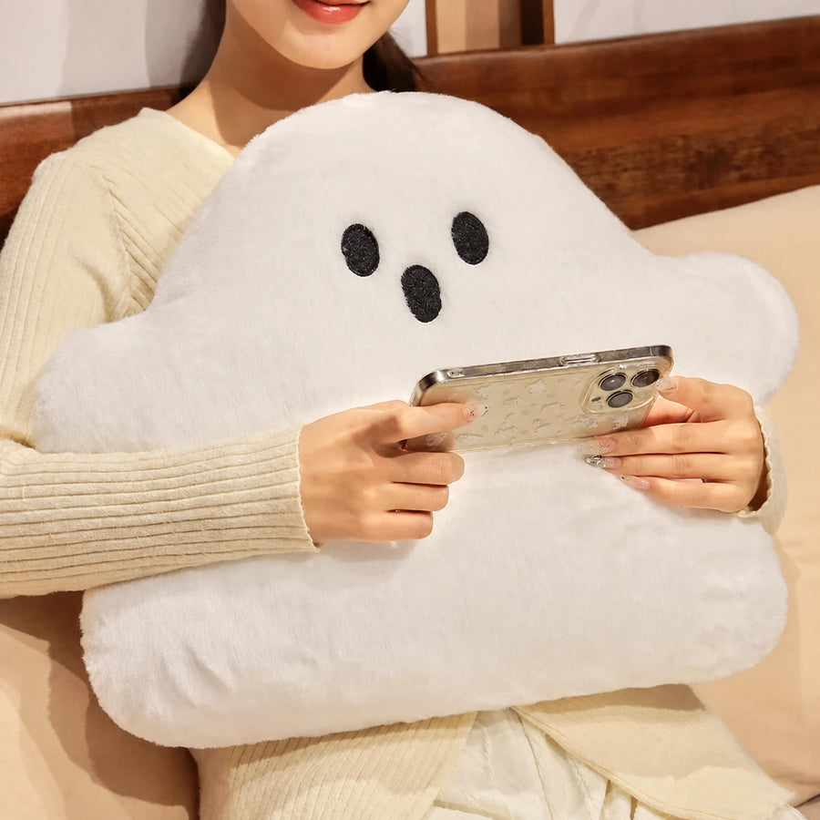 Ghost Plush Pillow with Hand Warmer Pockets - Utilisation du produit