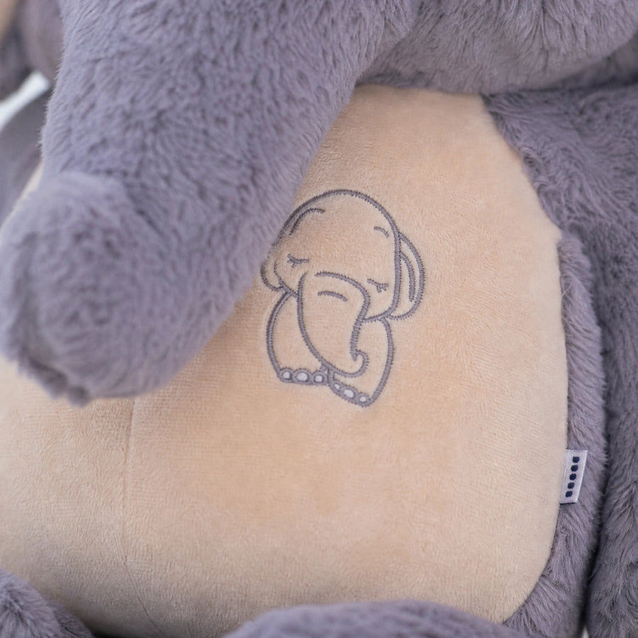 Giant Elephant Plush with Soft Gray and Beige Fabric - Détail matière