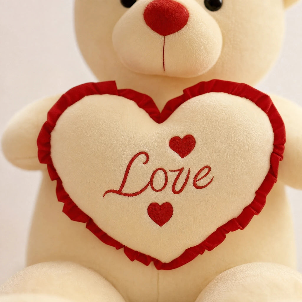 Giant Teddy Bear with Love Heart Embroidery - Détail matière