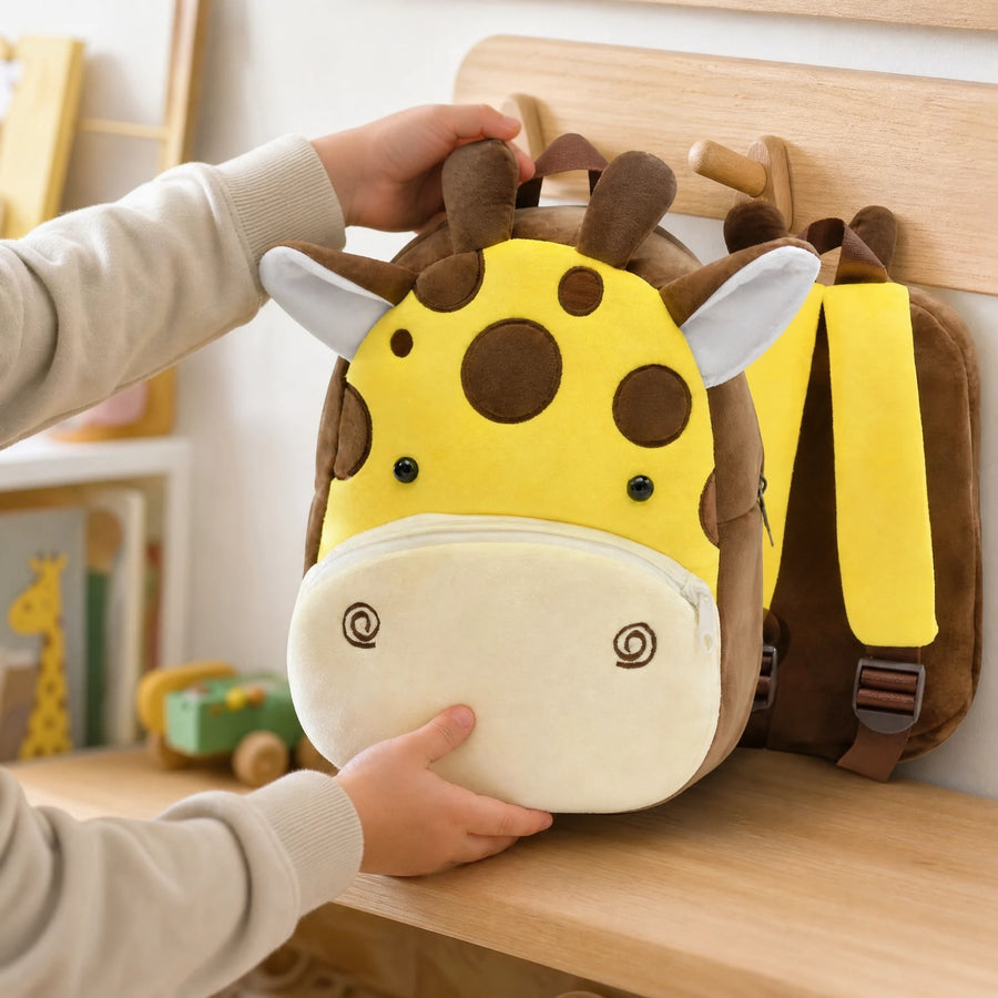 Giraffe Backpack Kids – Plush Animal Design with Pockets - Utilisation du produit