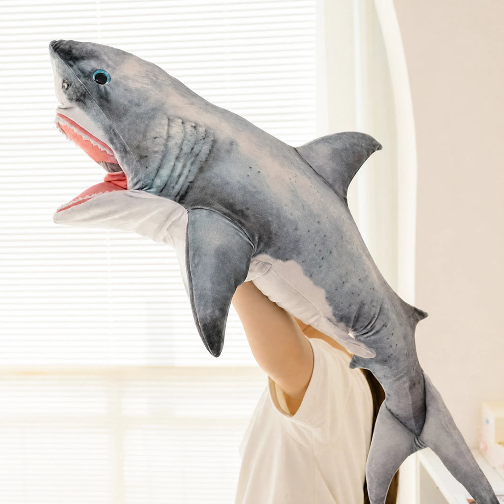 Great White Shark Plush with Realistic Grey and White Design - Utilisation du produit