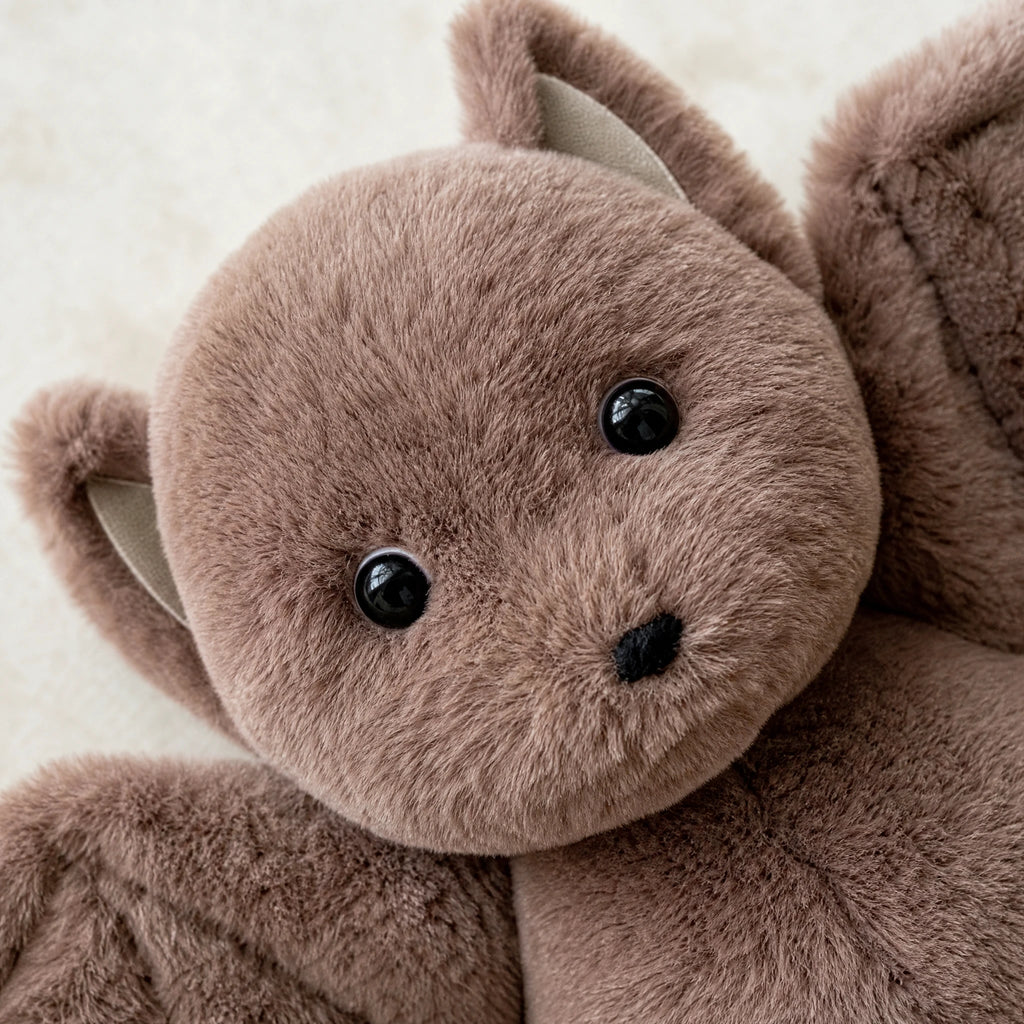 Kawaii Bat Plush with Soft Wings and Sweet Expression - Détail matière