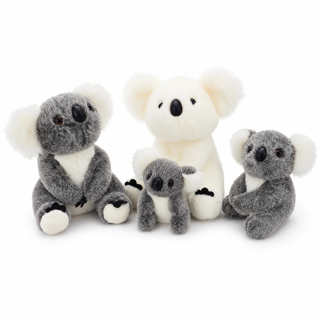 Koala Plush Toy Family in Grey and White - Fond blanc