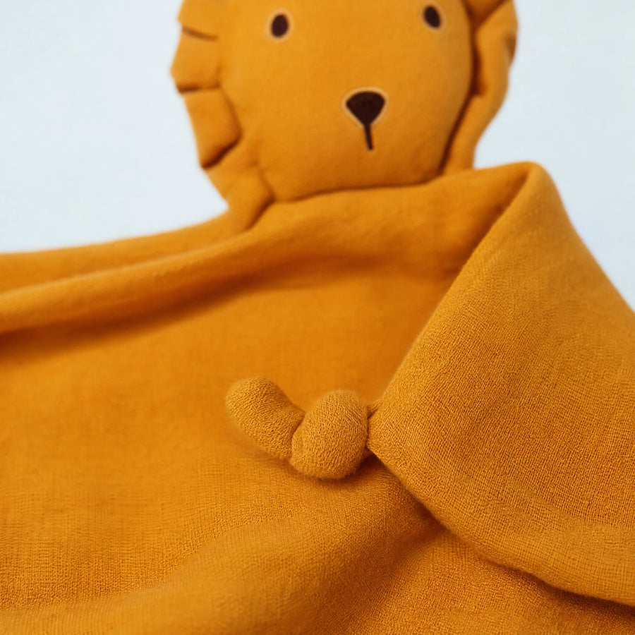 Lion Comfort Blanket in Soft Cotton Muslin for Baby - Détail matière